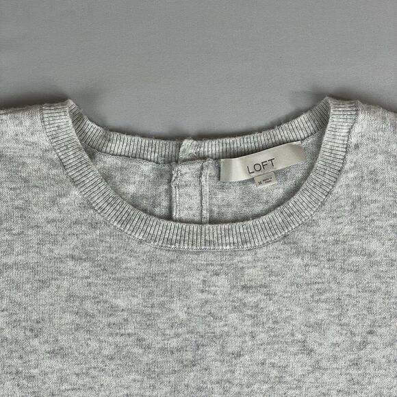 ANN TAYLOR LOFT Long Sleeve Button Back Sweater Women’s Med Light Grey Academia - Picture 6 of 13